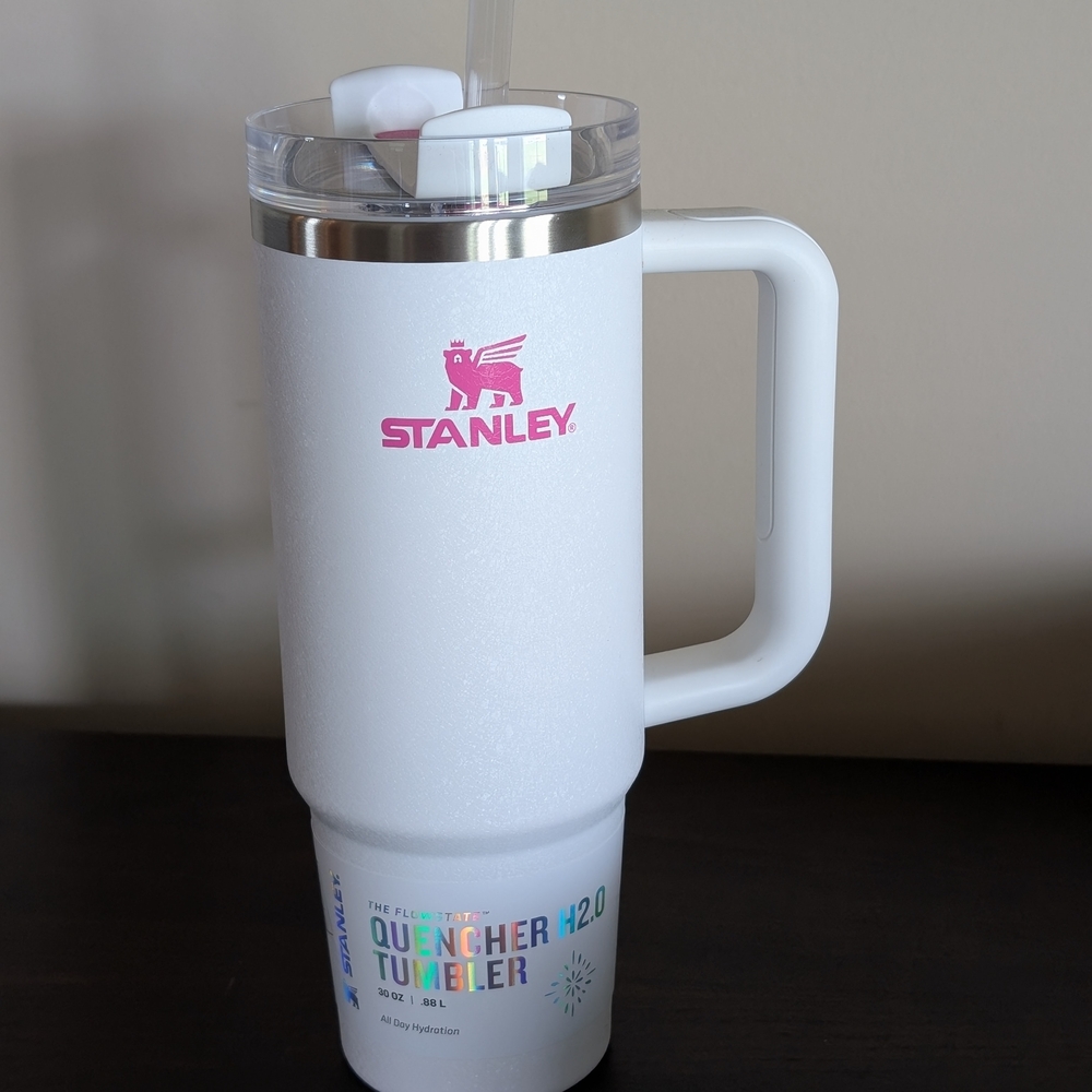 Stanley White Quencher Tumbler